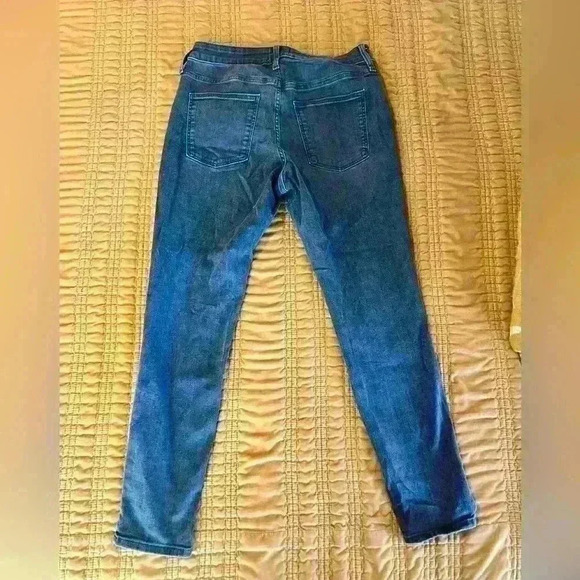 Universal Thread Grey Skinny Jeans Size 10R - Picture 2 of 2